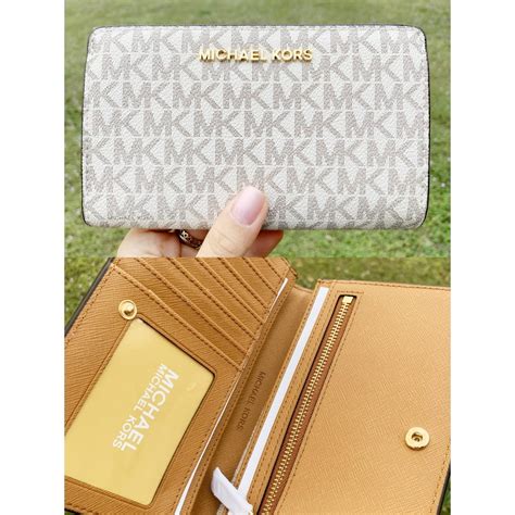 michael kors travel wallet